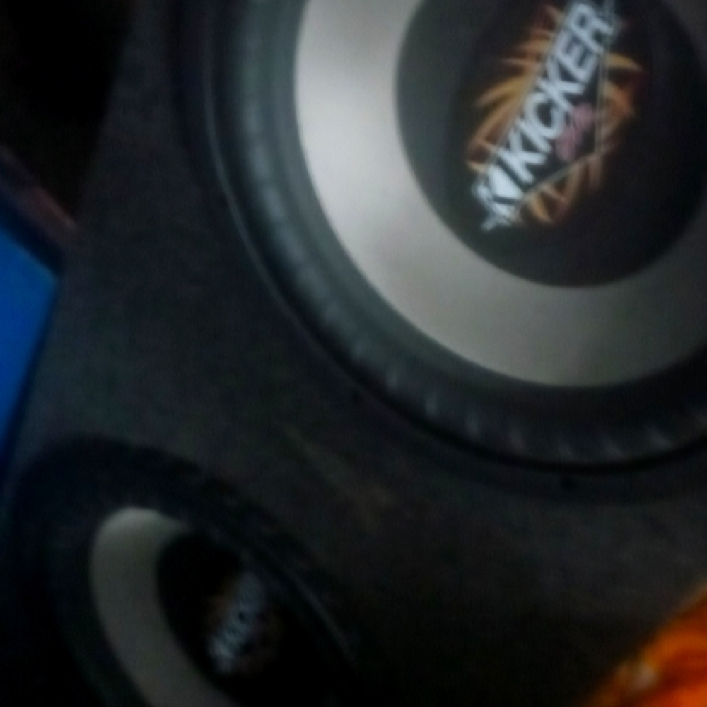 2 12 inch kicker cvr subs